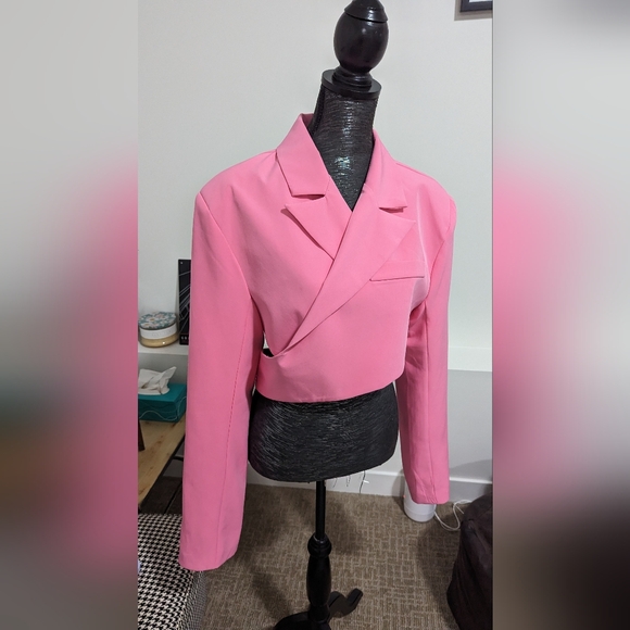 Gorgeous Lumina Pink cropped blazer - Picture 1 of 8